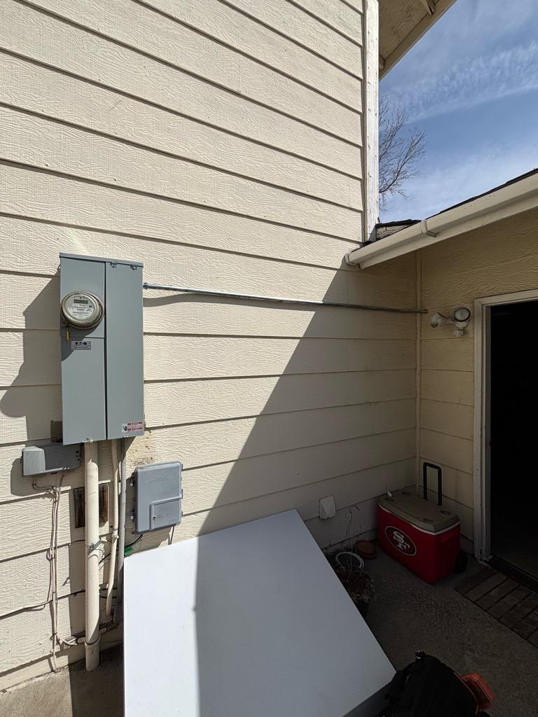 200A exterior service upgrade